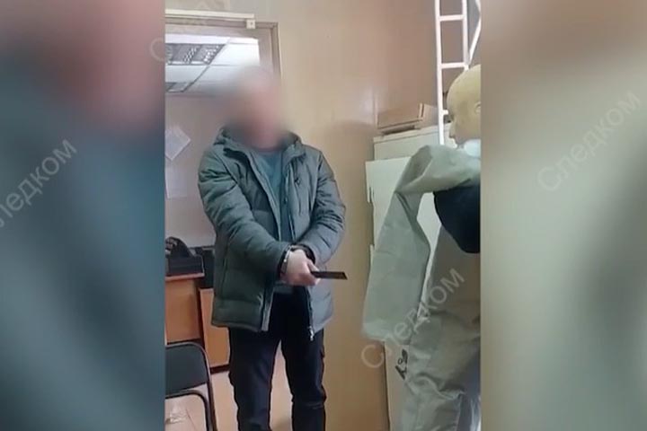 Мужчина, который убил двух школьниц из-за 800 рублей, проведет в колонии 13 лет